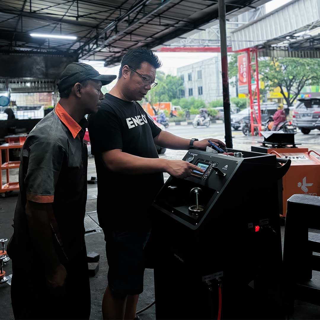 Servis Eksklusif Stinger & Swez Engine Flush di Bengkel Wiguna 5 detoks mesin