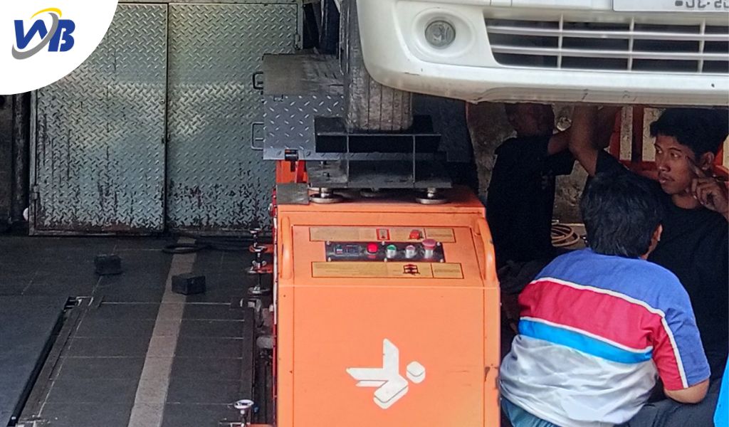 Kyoto Shaking Machine: Teknologi Diagnosa Kaki-Kaki Mobil Paling Akurat di Bengkel Wiguna Depok 3 Bengkel kaki-kaki mobil Depok