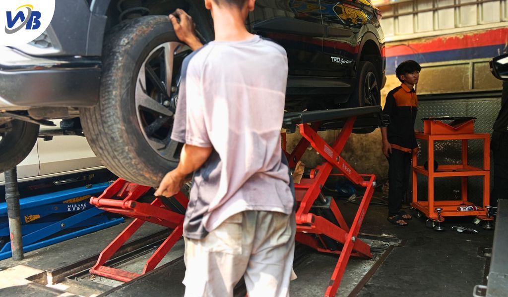 Mudik Lebaran: Cek Mobil Anda untuk Perjalanan Aman dan Lancar 1 cek mobil sebelum Lebaran